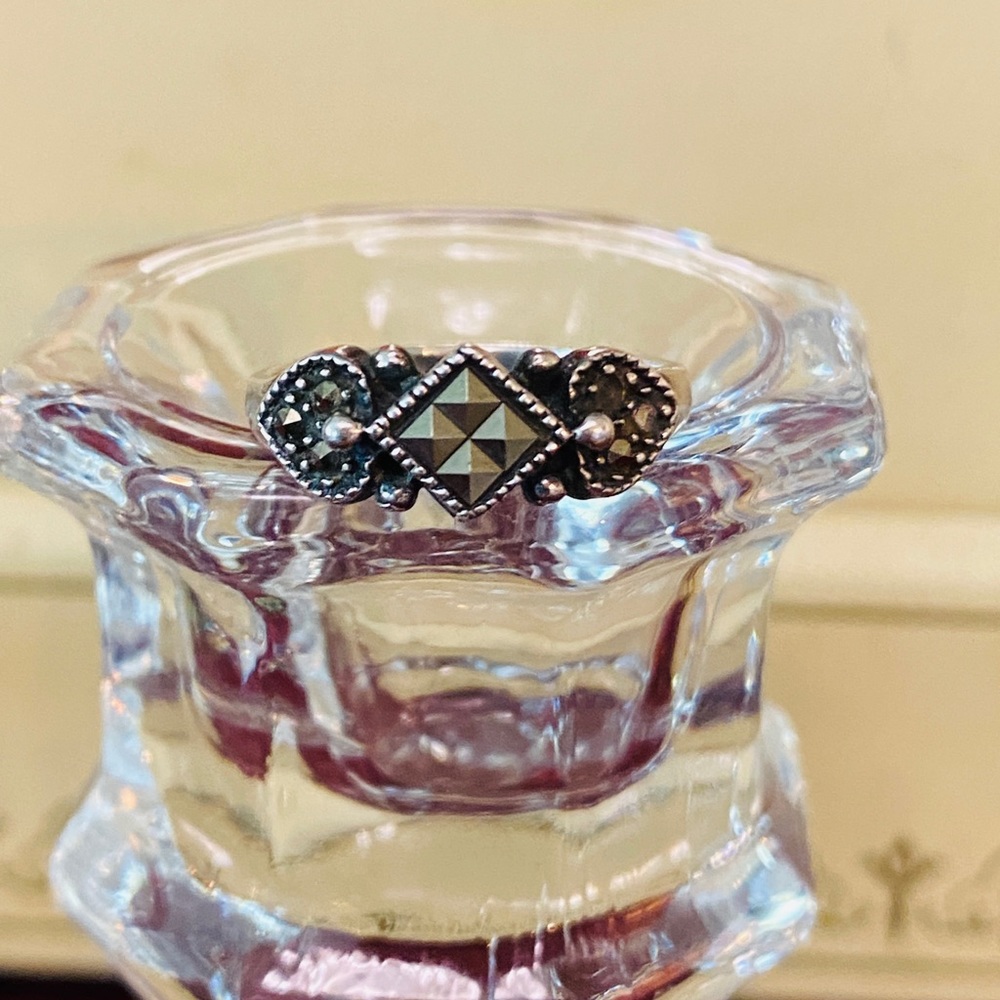 Diamond cut hematite and marcasite ring dainty